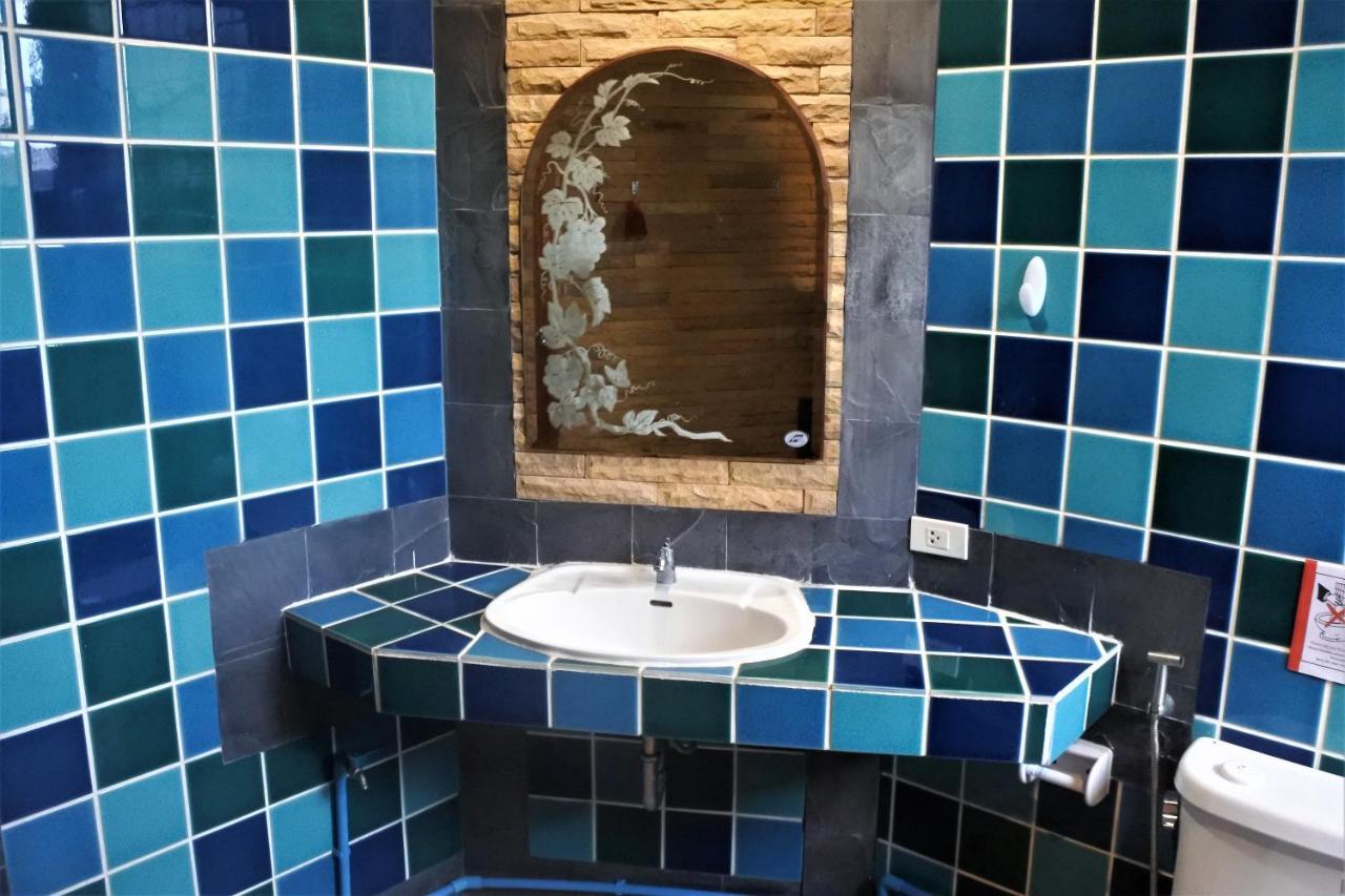 Hi Karon Beach Family Room Екстериор снимка